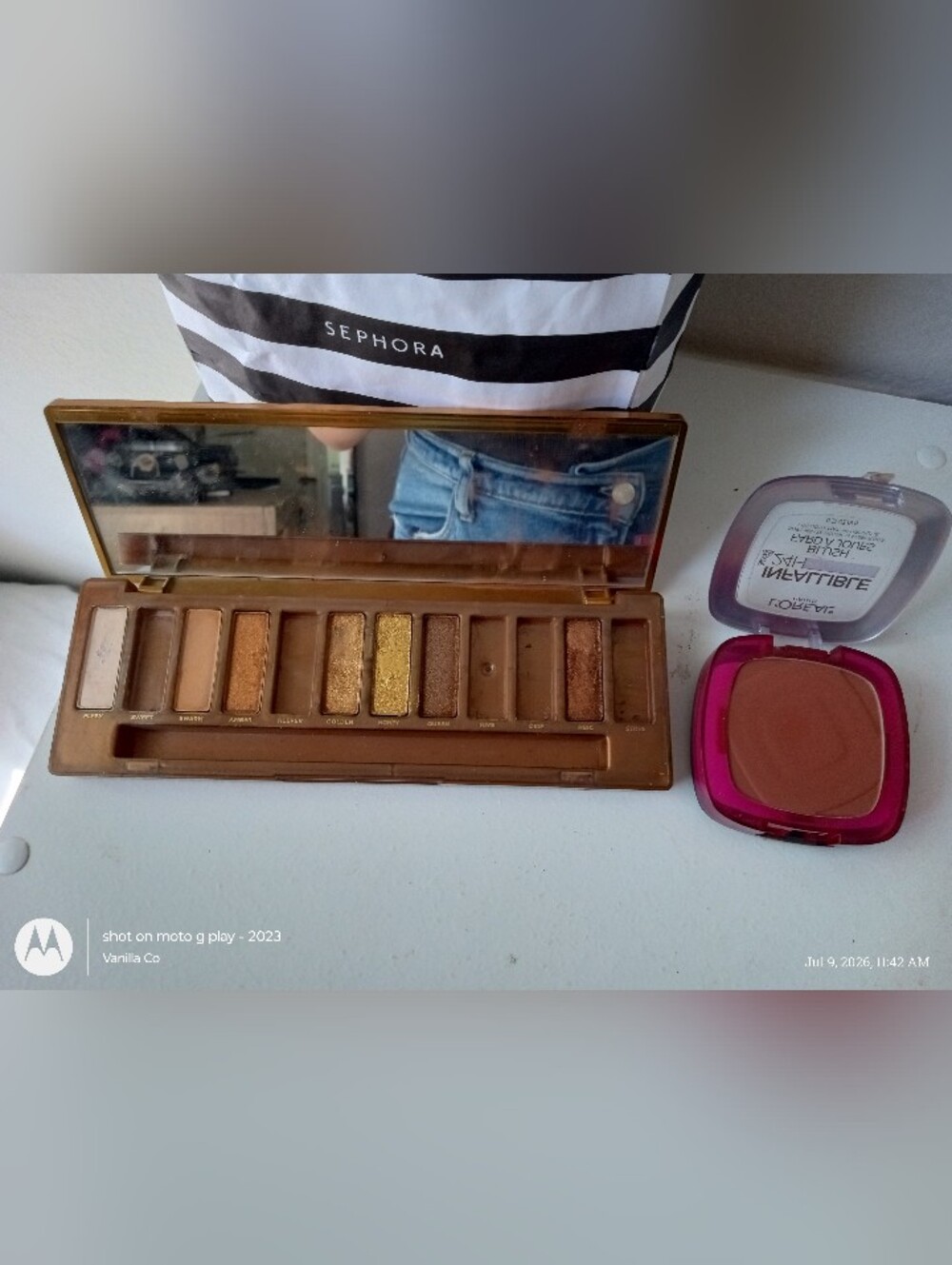 SOLD OUT Makeup Bundle Black White Small - Picture 6 of 16